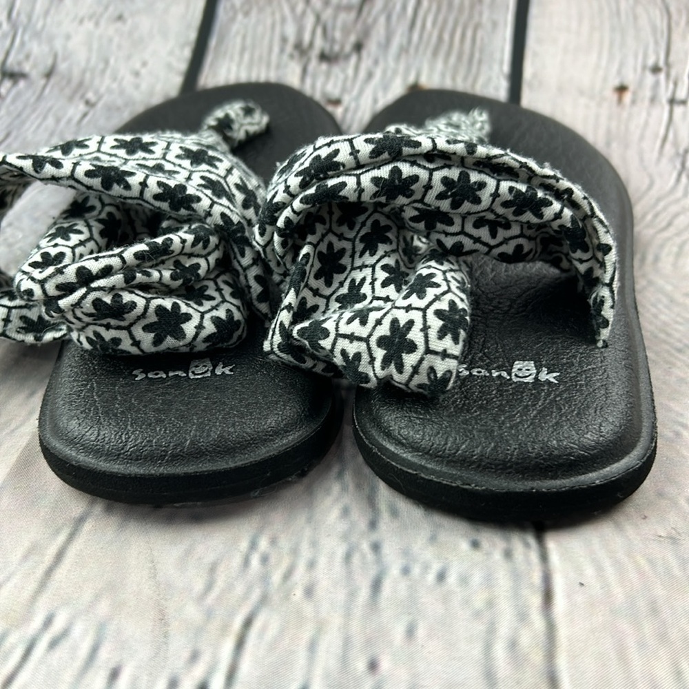 SANUK Black & White Yoga Mat Thong Sling Back Soft Cotton Sandals - Picture 15 of 17